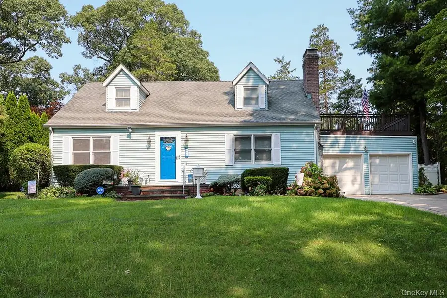 40 Plymouth Drive S, Glen Head, NY 11545 - #2