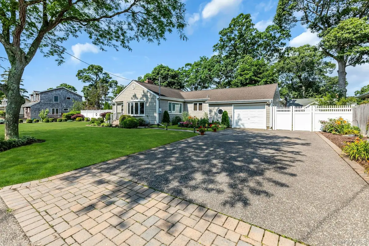 360 Bayport Avenue, Bayport, NY 11705 - #1