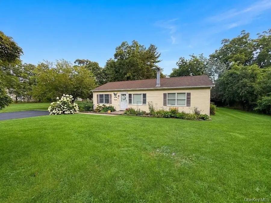 72 Locust Avenue, Oakdale, NY 11769 - #2