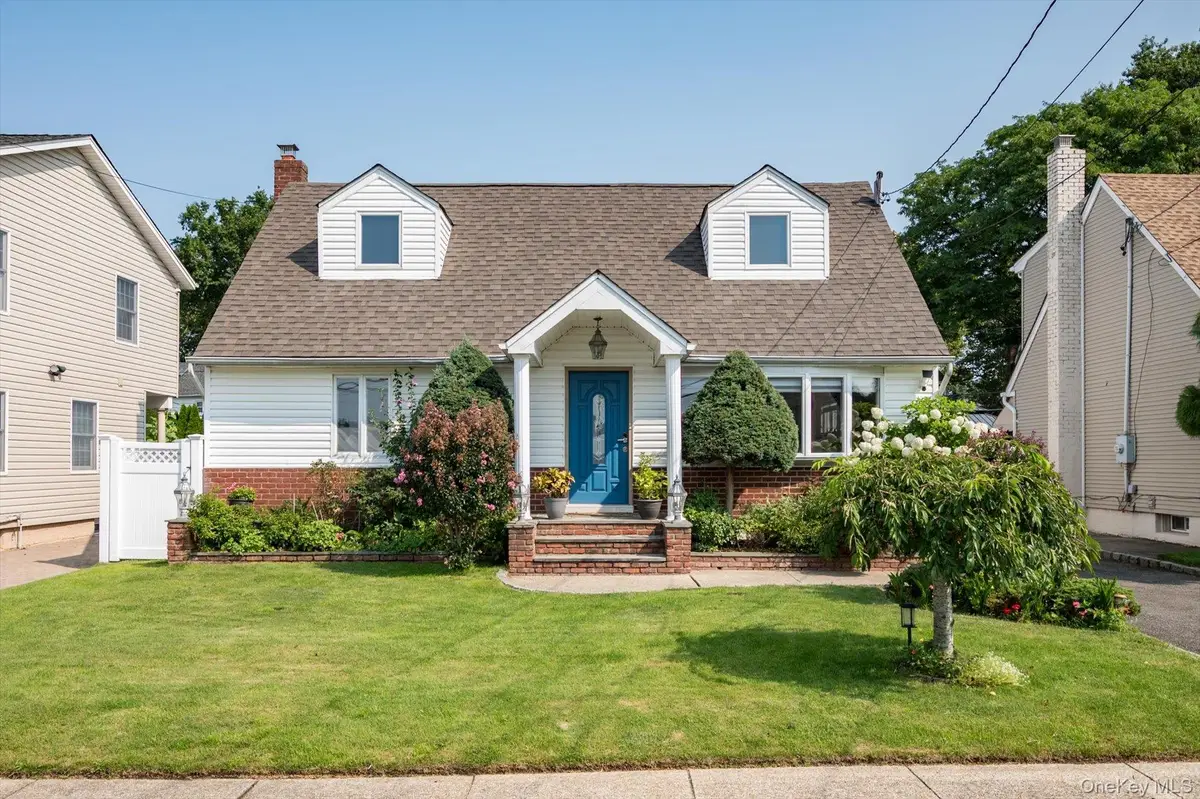 944 Cathedral Avenue, Franklin Square, NY 11010 - #1
