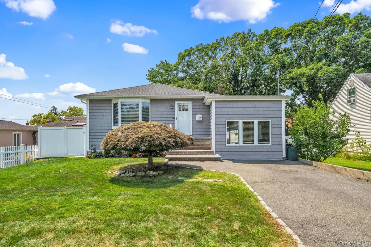 257 N Alleghany Avenue, Lindenhurst, NY 11757 - #1