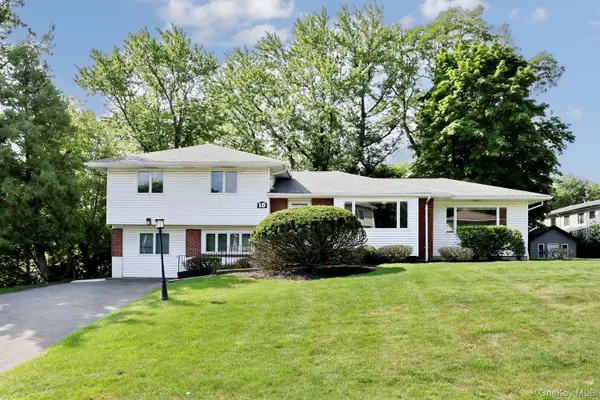 10 Briarcliff Drive, Monsey, NY 10952