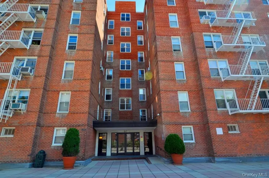 491 Riverdale Avenue #5A, Yonkers, NY 10705 - #3