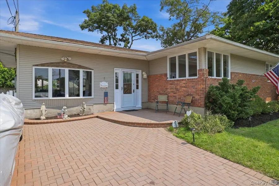 2 6th Avenue, Farmingdale, NY 11735 - #3