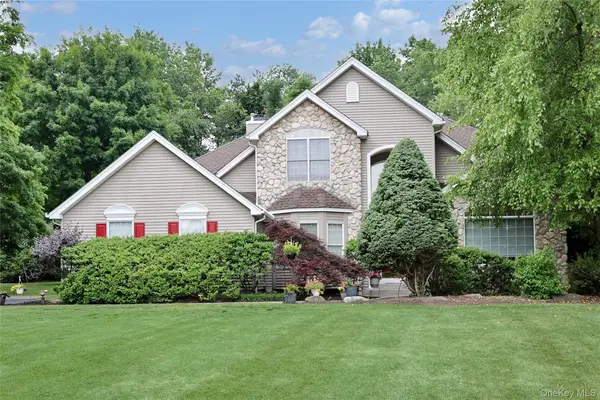 7 Birdie Drive, Suffern, NY 10901