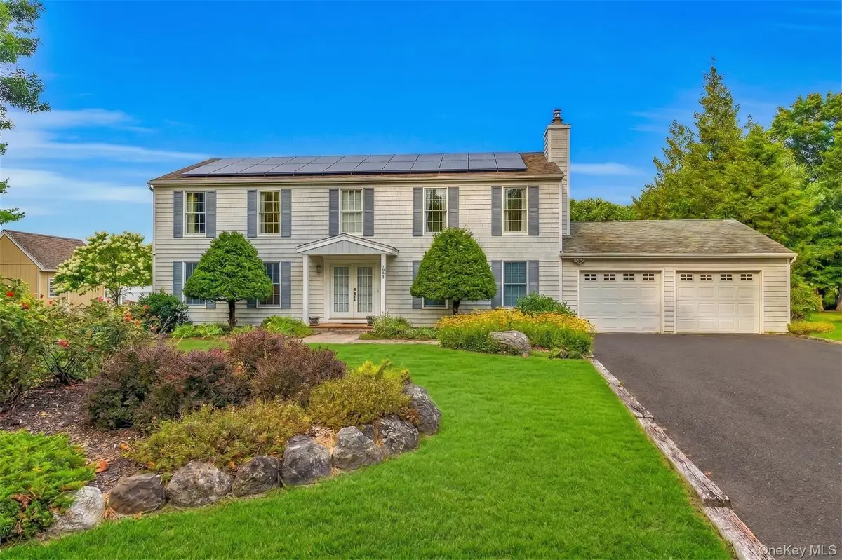 8 High Meadow Lane, Jamesport, NY 11901 - #1