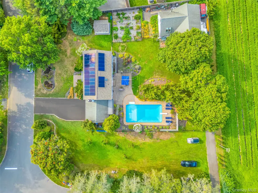 8 High Meadow Lane, Jamesport, NY 11901 - #3
