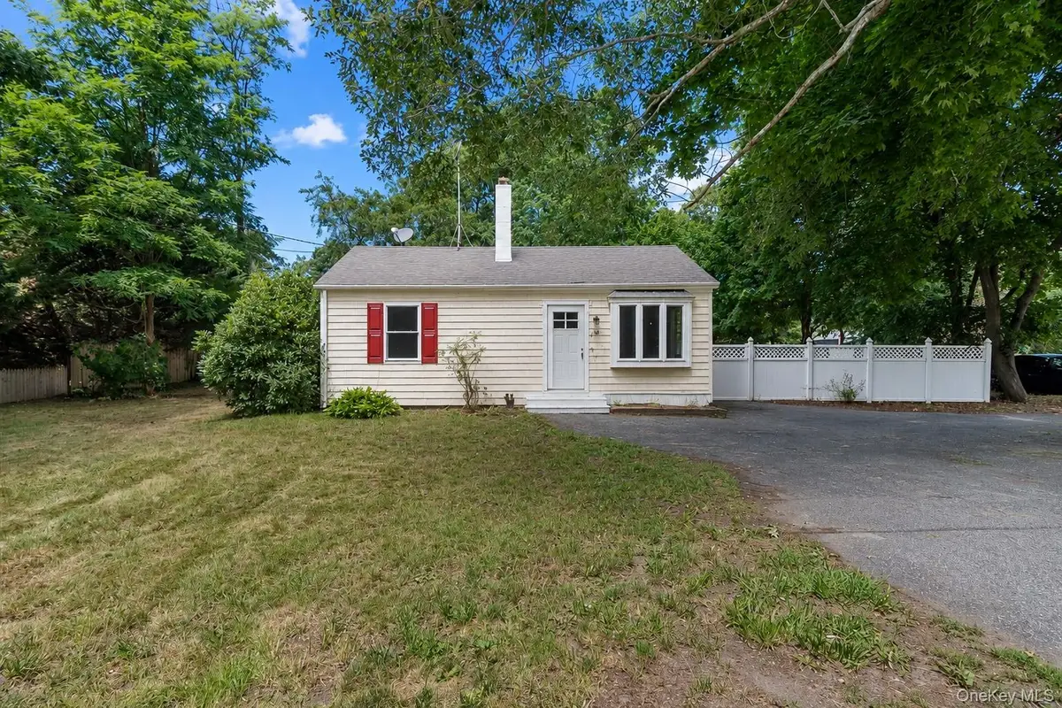 685 Horseblock Road, Brookhaven, NY 11719 - #1