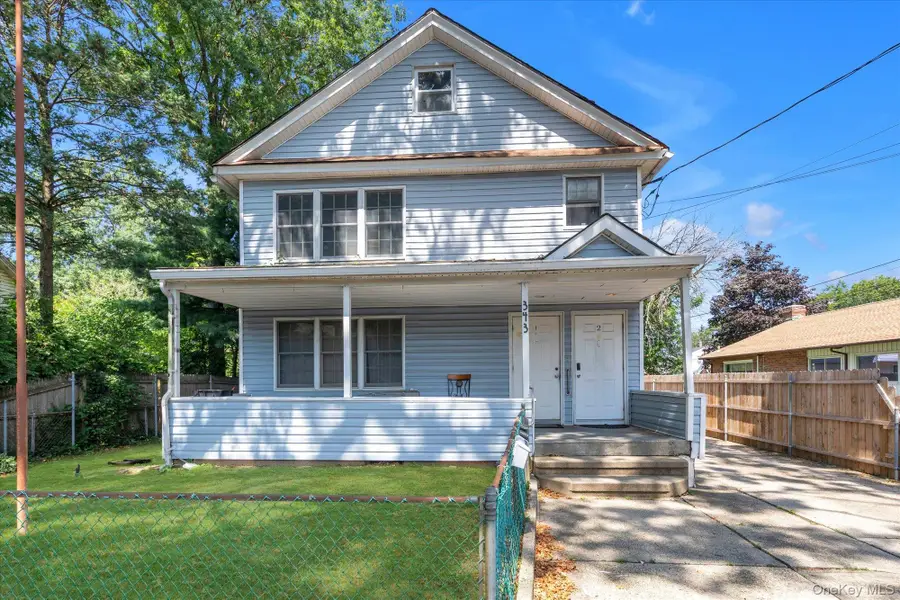 343 Roslyn Avenue, Carle Place, NY 11514 - #2