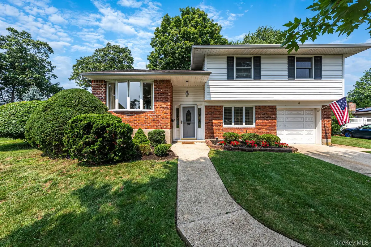 6 Keswick Drive, East Islip, NY 11730 - #1