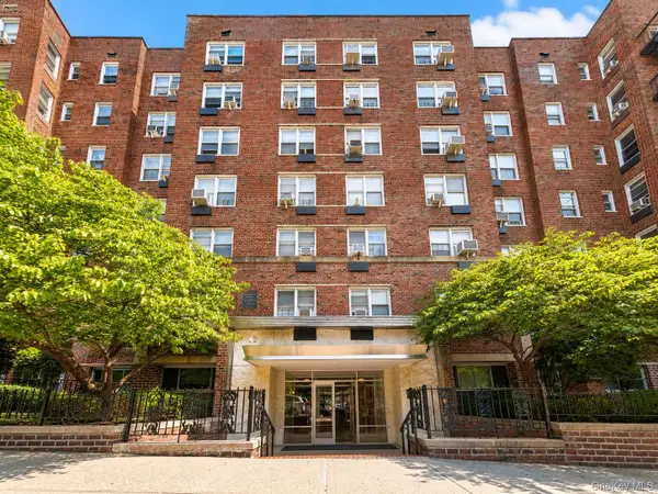 65-65 Wetherole Street #5R, Rego Park, NY 11374
