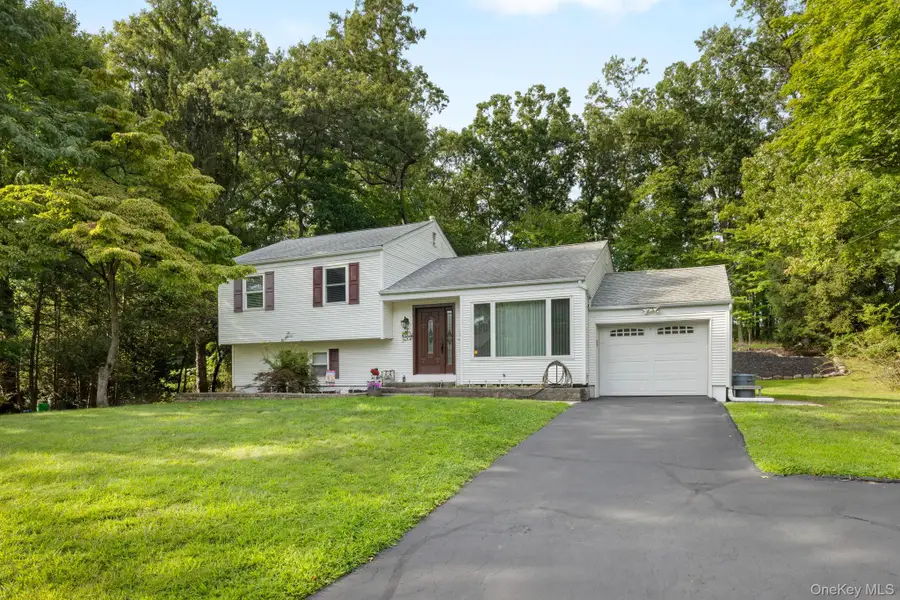 7 Windmill Lane, New City, NY 10956 - #3