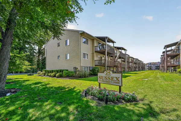 25 College Avenue #102, Nanuet, NY 10954