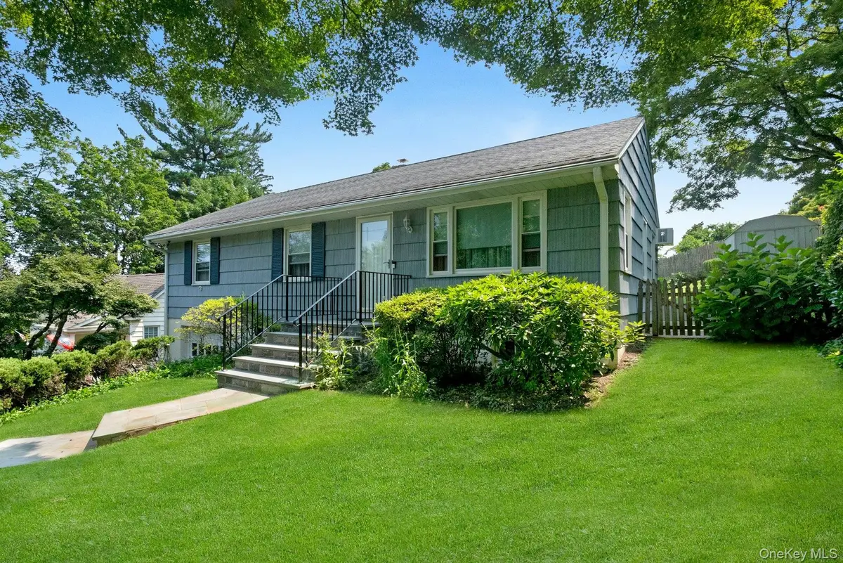 874 Linda Avenue, Thornwood, NY 10594 - #1