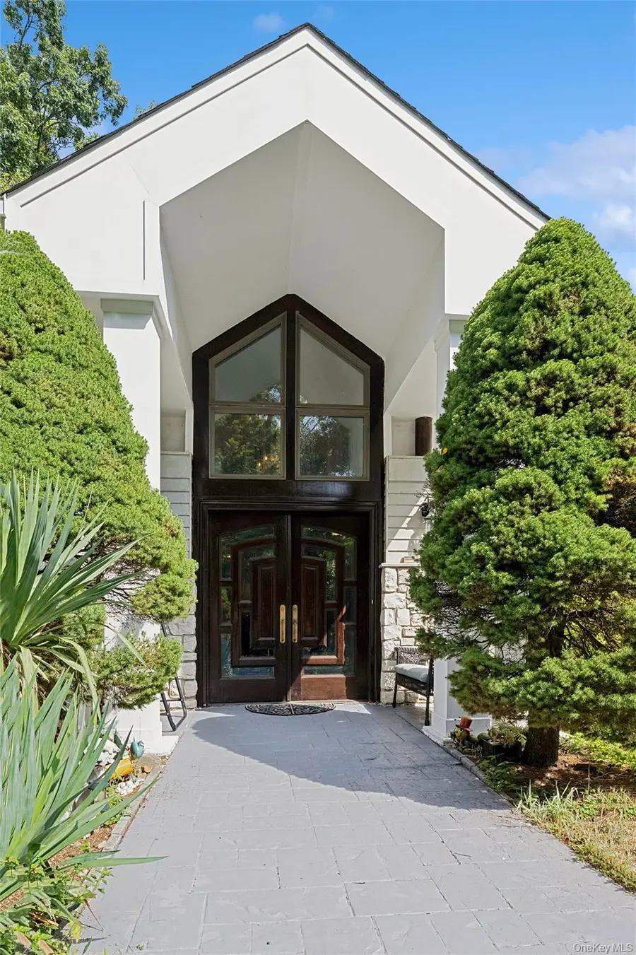 1 Engineers Road, Roslyn, NY 11576 - #2