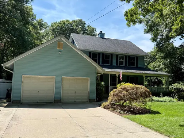 116 Head Of The Neck Road, Manorville, NY 11949