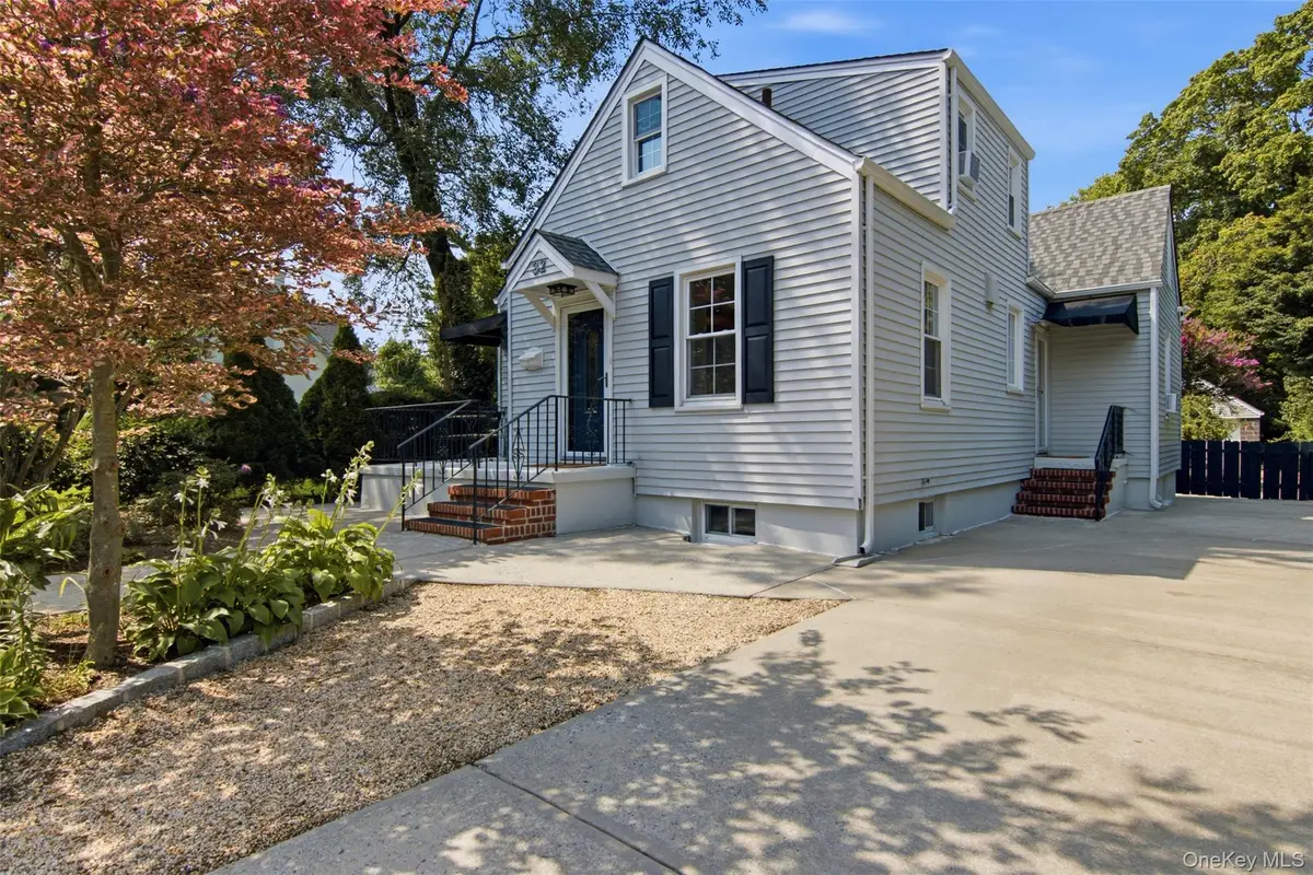 32 Franklin Avenue, Sea Cliff, NY 11579 - #1