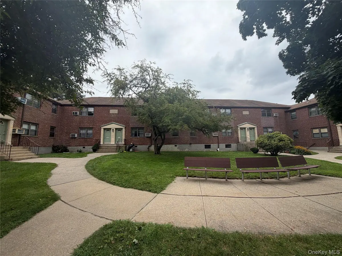 57-48 246th Crescent #C8, Little Neck, NY 11362 - #1