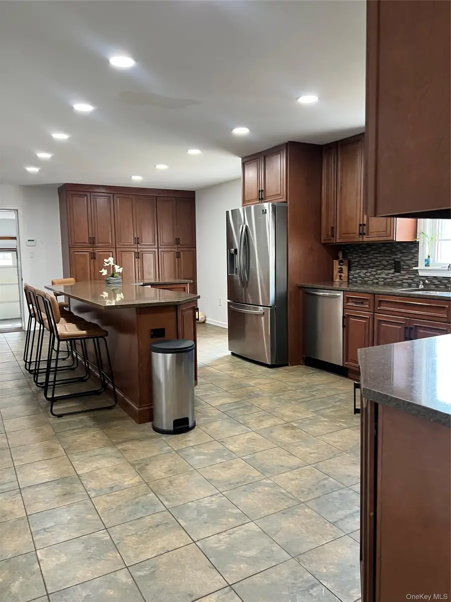 2 Box Tree, East Quogue, NY 11942 - #2