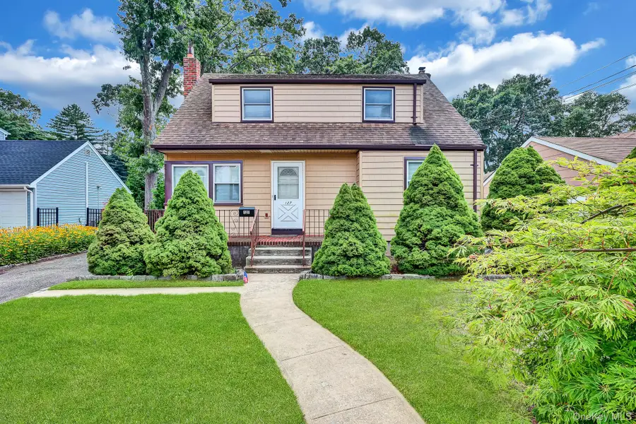 127 Decker Avenue, North Merrick, NY 11566 - #2