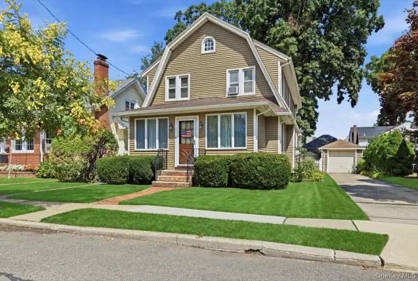 53 Larch Avenue, Floral Park, NY 11001