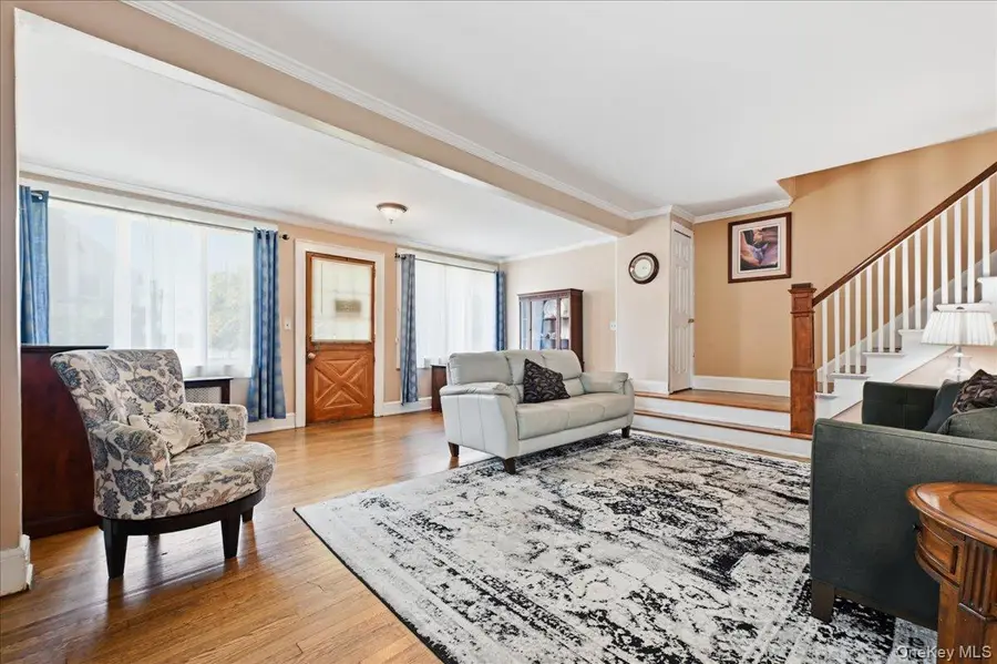 53 Larch Avenue, Floral Park, NY 11001 - #2