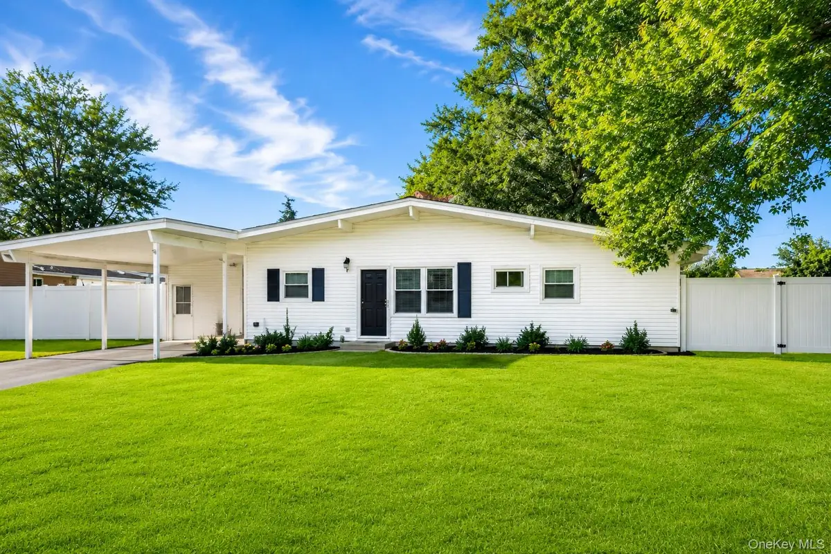 25 Beverly Street, Islip, NY 11751 - #1
