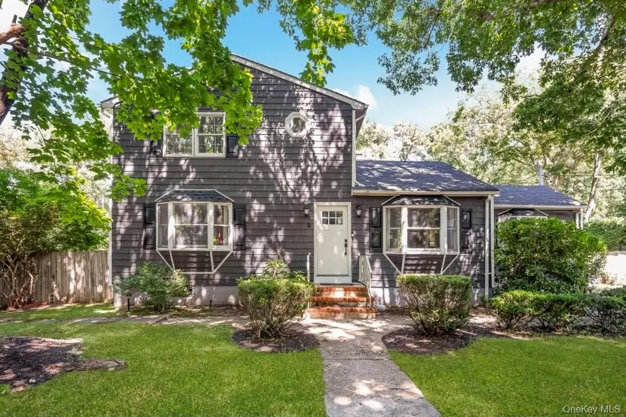 9 Half Moon Pond Road, Ridge, NY 11961 - #3