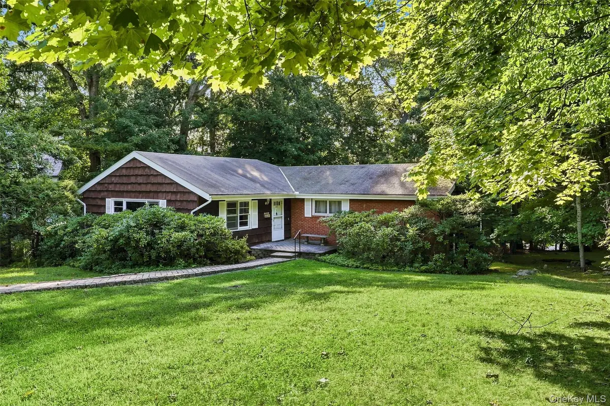 7 Overhill Road, New Rochelle, NY 10804 - #1
