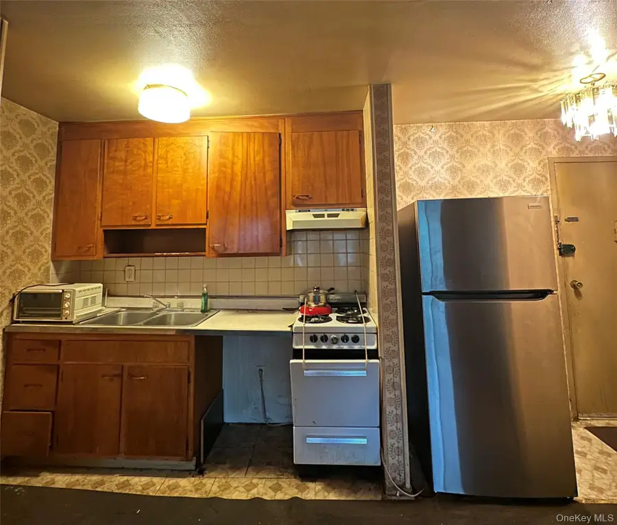 260 N Main Street #B-42, Spring Valley, NY 10977 - #3