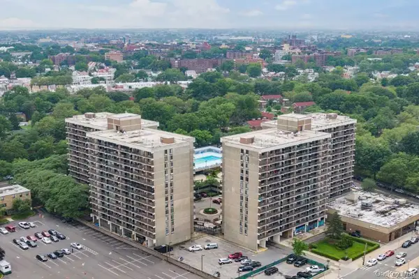 150-38 Union Turnpike #4 L, Flushing, NY 11367
