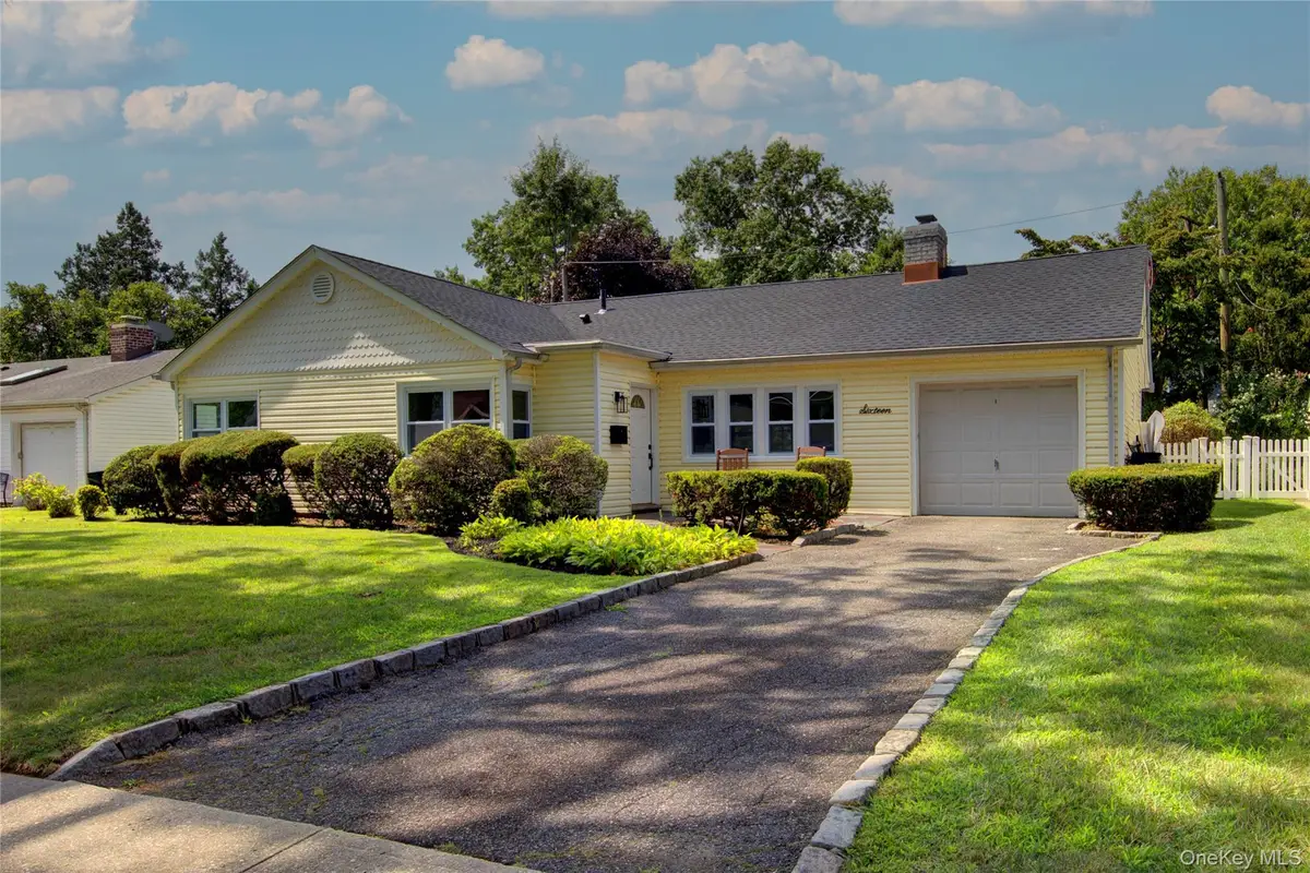 16 Linden Street, Garden City, NY 11530 - #1