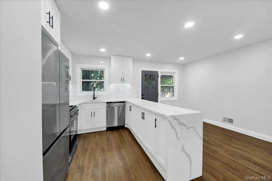 1052 E 227th Street, Bronx, NY 10466 - #2