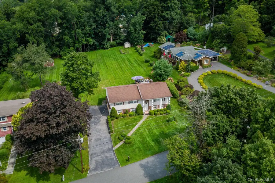 8 Pinewood Sherman, Ct Shores, Sherman Town, CT 06784 - #2