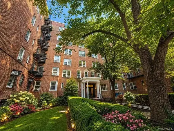 8511 34th Avenue #3H, Jackson Heights, NY 11372