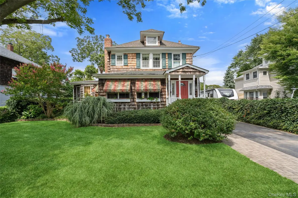 51 Hamilton Street, Sayville, NY 11782 - #1
