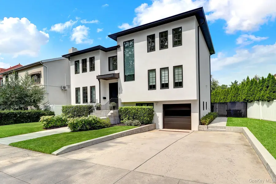 251-51 52 Avenue, Little Neck, NY 11362 - #2