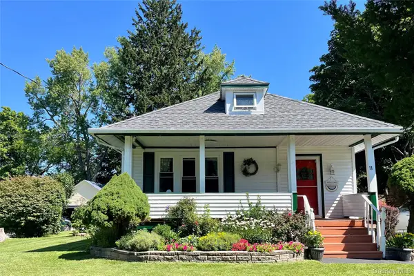 11 Rose Place, Central Valley, NY 10917