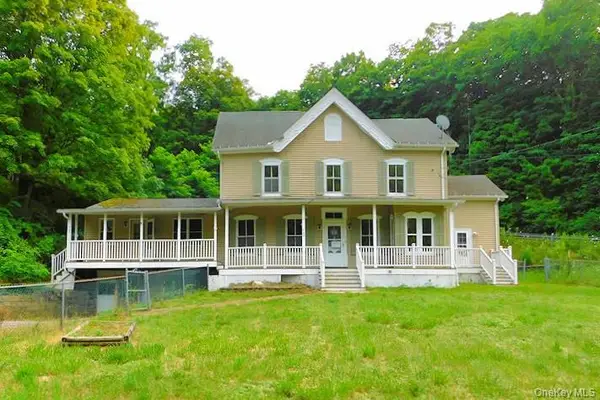 900 Salisbury Turnpike, Red Hook, NY 12571