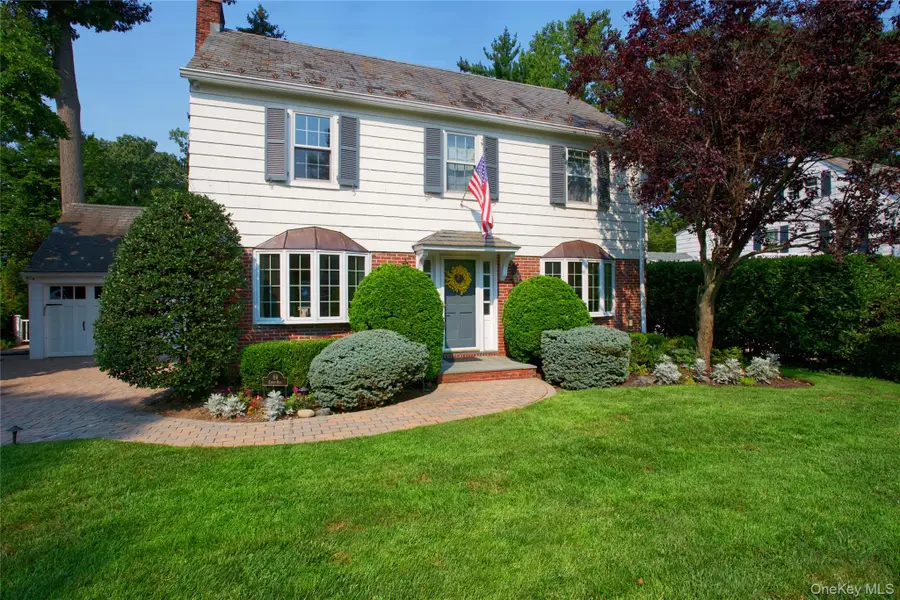 69 Eakins Road, Manhasset, NY 11030 - #2