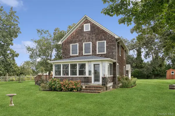 13700 Oregon Road, Cutchogue, NY 11935