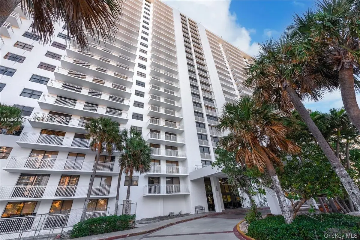 210 174th ST Unit 419 Collins Avenue #419, Sunny Isles Beach, FL 33160 - #1