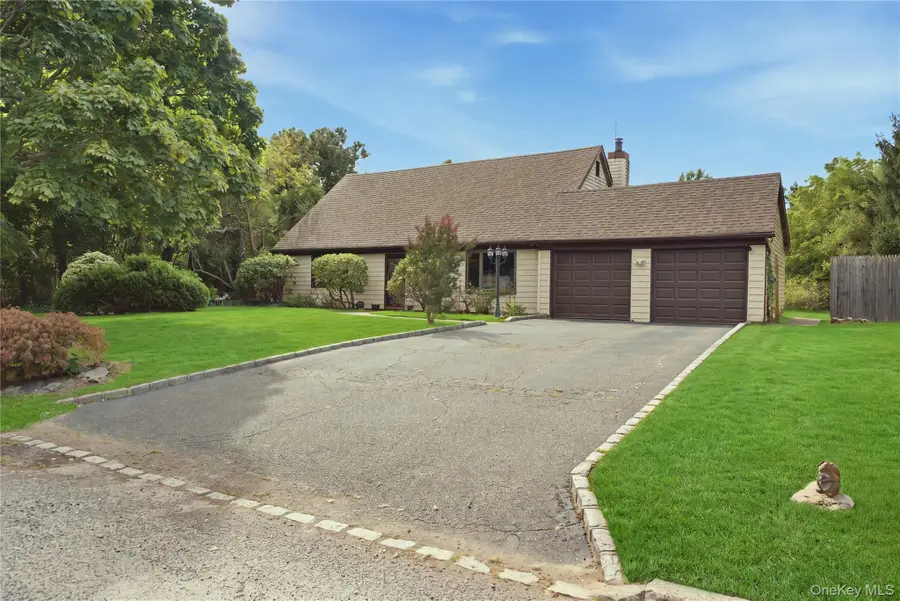 8 Imperial Drive, Miller Place, NY 11764 - #2
