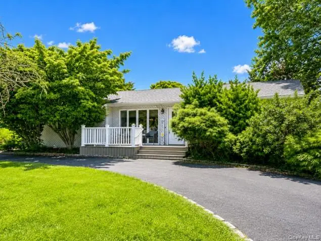 6 Flushing Street, Holtsville, NY 11742 - #3