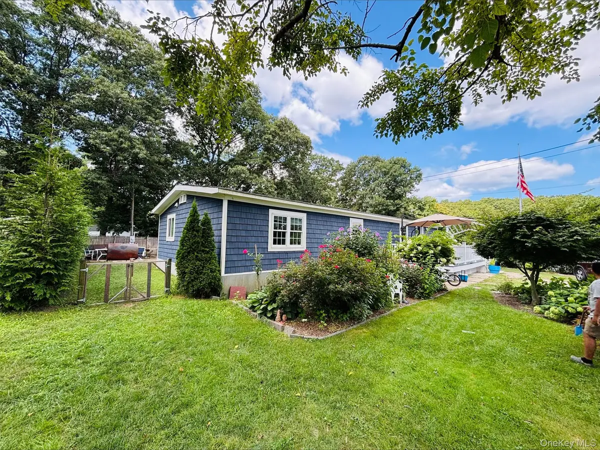 41 Carls Place #41, Riverhead, NY 11901 - #1