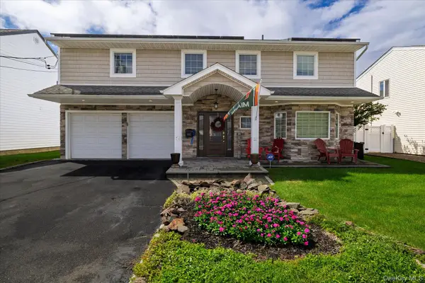 3942 Sally Lane, Oceanside, NY 11572