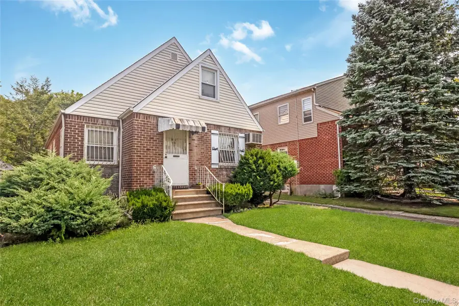 5615 196th Street, Fresh Meadows, NY 11365 - #2