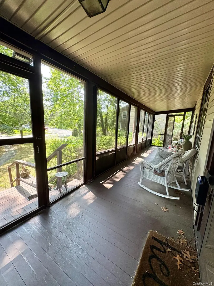 254 Hempstead Avenue, Rockville Centre, NY 11570 - #2