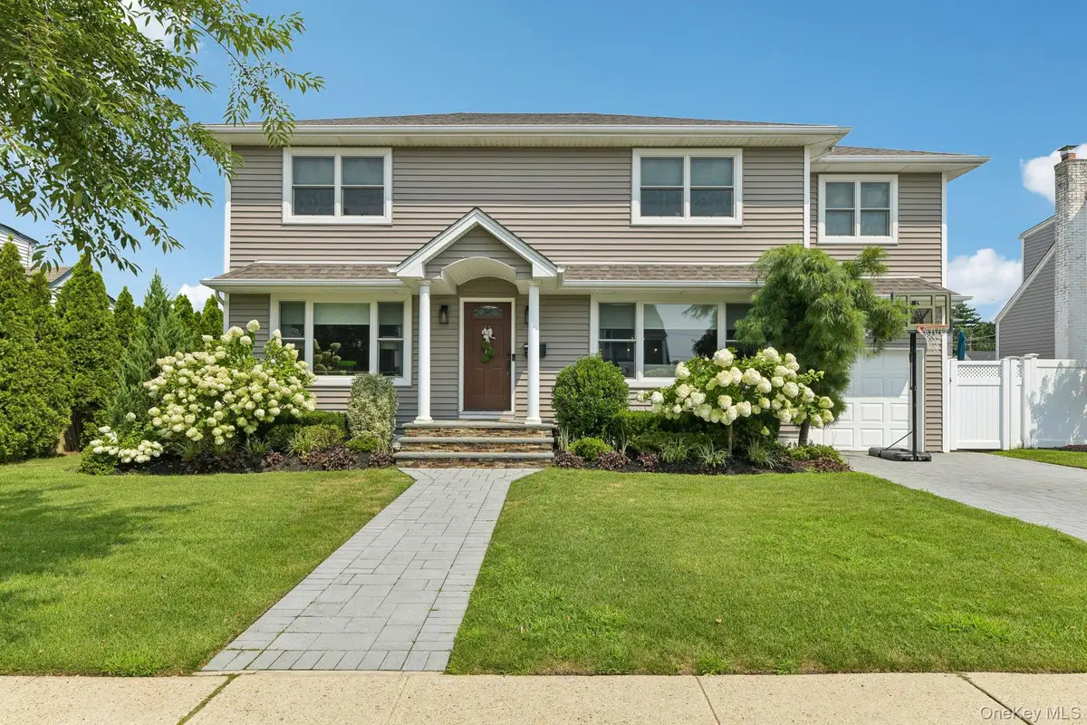 790 Garden Drive, Franklin Square, NY 11010 - #1
