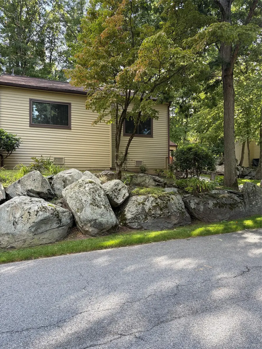 7 Ironwood Drive, Highland Mills, NY 10930 - #2